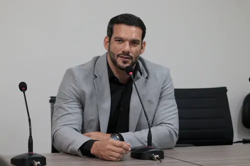 
				
					Conheça Samir Xaud, candidato único à presidência da CBF
				
				