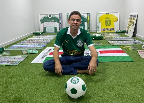 
				
					Copa do Mundo de Clubes 2025: fanático pelo Palmeiras, paraibano tem vestiário do Allianz em casa
				
				