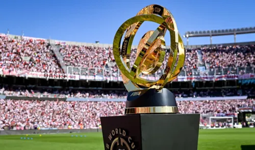 
				
					Copa do Mundo de Clubes: Globo vai exibir 25 jogos na fase de grupos; saiba quais
				
				