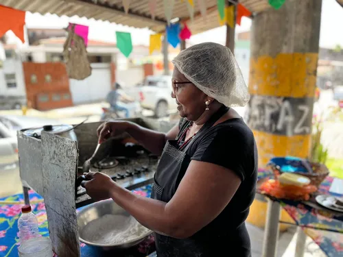 
				
					Donas da Rua: a persistência de mulheres que estão na informalidade e esperam pela formalização
				
				