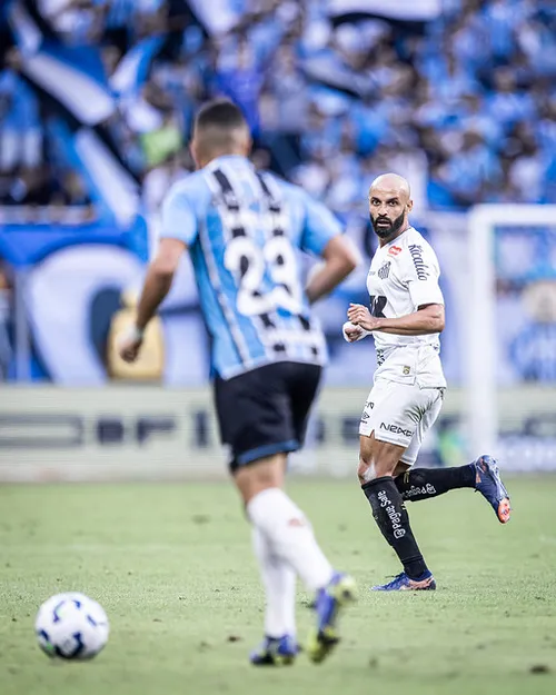 
				
					Expresso Paraíba: Com atuação apática de Thaciano e Tiquinho, Santos tem nova derrota na Série A
				
				