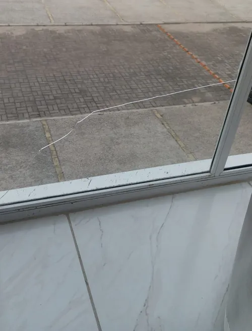 
				
					Falhas estruturais em apartamento novo: veja como identificar, denunciar e pedir reparo
				
				