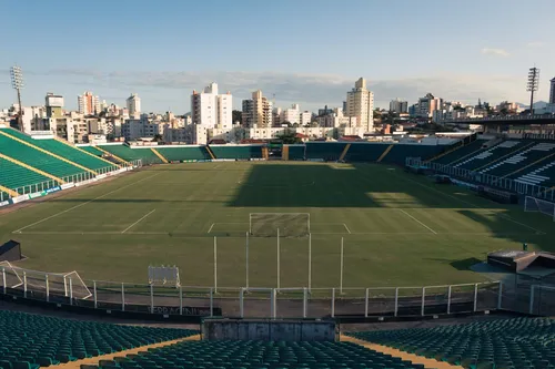
				
					Figueirense x Botafogo-PB pela Série C 2025: onde assistir, prováveis escalações e arbitragem
				
				