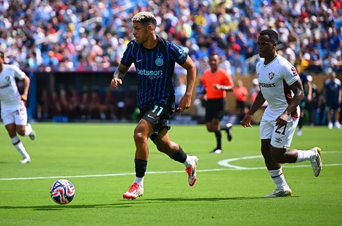 
				
					Lyon surge como possível destino de Luis Henrique, da Inter de Milão, diz portal
				
				