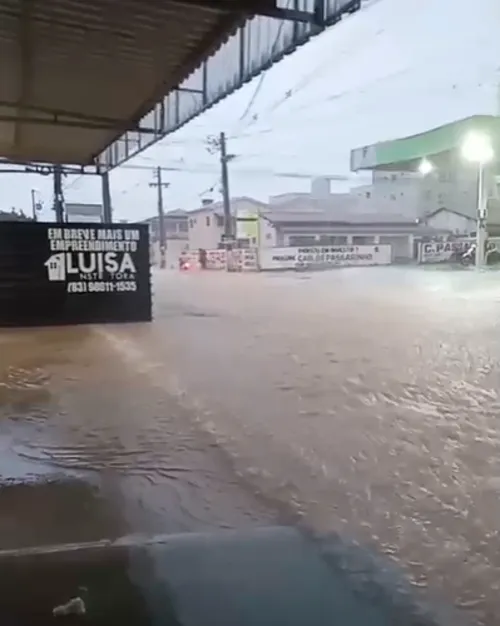 
				
					Homem desaparece em galeria pluvial de João Pessoa após fortes chuvas
				
				