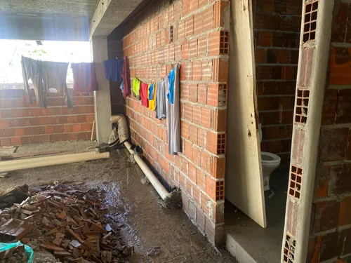 
				
					Mais de 30 trabalhadores são resgatados em situação análoga à escravidão em obras na Paraíba
				
				