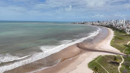 
				
					Mancha escura volta a aparecer no mar da Grande João Pessoa
				
				