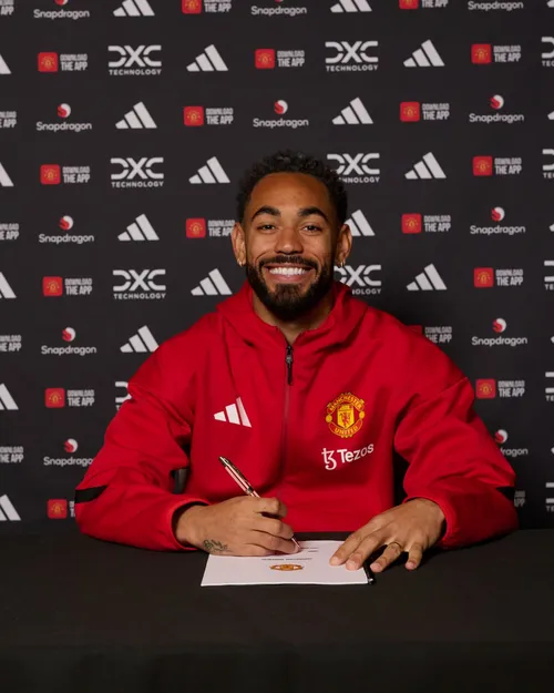 
				
					Manchester United apresenta Matheus Cunha após pagar multa de R$ 472 milhões ao Wolverhampton
				
				