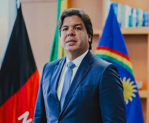 
				
					Ministro das Comunicações faz balanço do primeiro mês e fala sobre metas futuras; veja entrevista
				
				