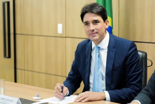 
				
					Na CBN, ministro afirma que Hugo tem 'confiança' de Lula em eventual disputa ao Governo
				
				