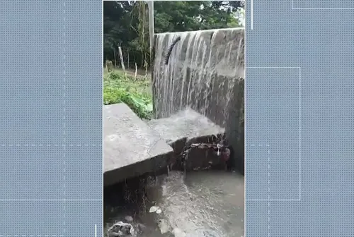 
				
					População denuncia vazamento de esgoto perto da barragem que abastece João Pessoa
				
				