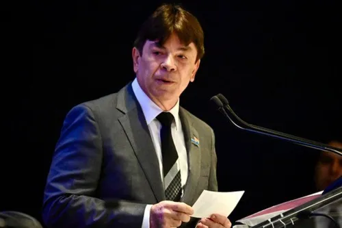 
				
					Presidente da Fiepb elogia decisão do Congresso em derrubar aumento de IOF: "ninguém aguenta"
				
				