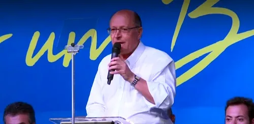 
				
					Presidente em exercício, Geraldo Alckmin desembarca na Paraíba para agenda na Fiep
				
				