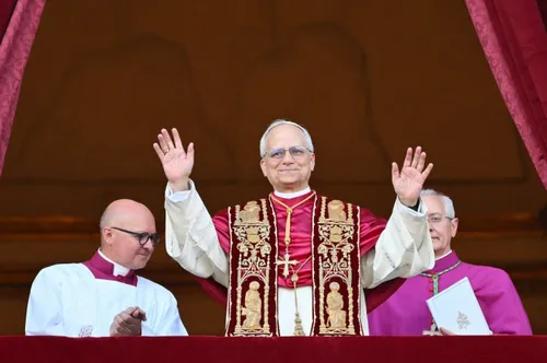 
				
					Arcebispo da Paraíba acredita que papa Leão XIV dará continuidade ao legado de Francisco
				
				