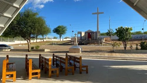 
				
					Santinhas, as milagreiras da Paraba: a Cruz da Menina de Patos
				
				