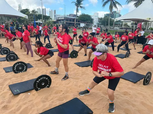 
				
					Selfit movimentou praia do Cabo Branco com treino e ação social
				
				