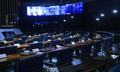 
				
					Senado analisa aumento do número de deputados federais nesta quarta
				
				
