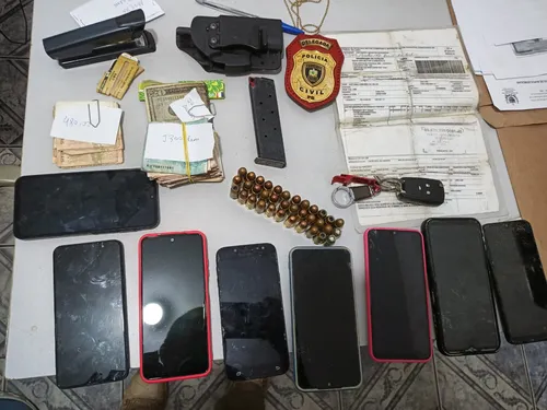 
				
					Suspeitos de homicídio e tráfico são presos no Litoral Norte da Paraíba durante operação
				
				