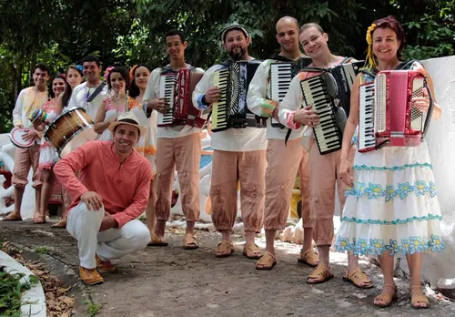 
				
					Todos os municípios da Paraíba aderem ao segundo ciclo da lei Aldir Blanc
				
				