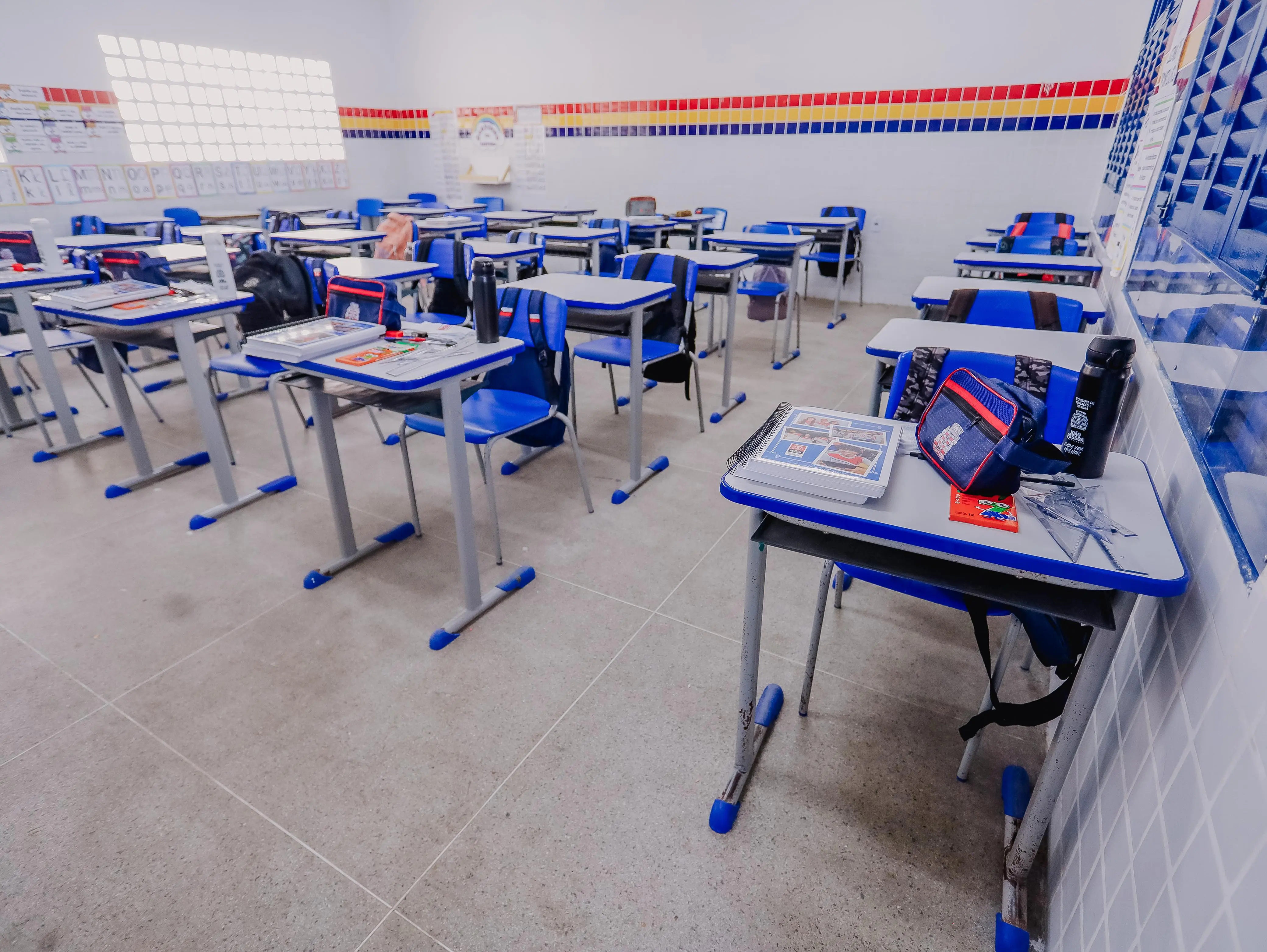 Estudantes passam mal após consumir doce levado por colega em escola de João Pessoa