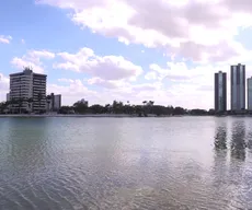 Açude Velho registra poluição e preocupa moradores, em Campina Grande