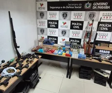 Clube de tiro é alvo de operação que investiga fornecimento de armas para grupo criminoso
