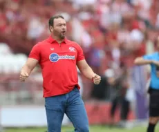 Conheça Roberto Fernandes, novo técnico do Treze para 2026