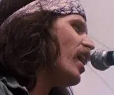 Dê-me um F. Dê-me um U. Dê-me um C. Dê-me um K.