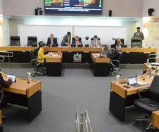 Deputados que não votaram na sessão desta quarta na ALPB terão ponto cortado e redução no salário
