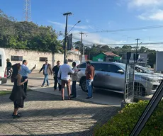 Enquanto Efraim 'abraça' o bolsonarismo, suplente dele e Damião 'colam' em ministro de Lula