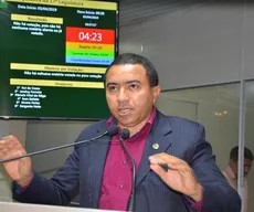 Ex-líder de Bruno deixa base e coloca espaços 'à disposição''