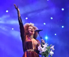 Show gratuito de Vanessa da Mata com Orquestra Sinfônica acontece nesta quarta-feira