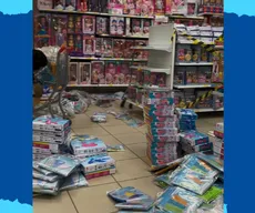 Fiscalização apreende 440 brinquedos em loja por irregularidades nas embalagens, em João Pessoa