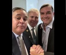 Flávio Bolsonaro participa de filiação de Efraim Filho ao PL em João Pessoa neste domingo