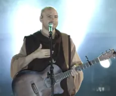 Frei Gilson em João Pessoa: assista aos melhores momentos do show