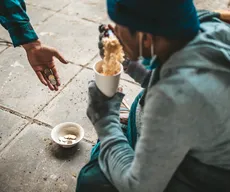 Lei cria programa de retorno voluntário para pessoas em situação de rua na Paraíba