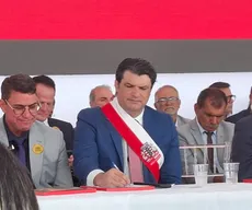 Leo Bezerra toma posse como prefeito de João Pessoa após renúncia de Cícero Lucena