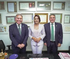 Michelle recebe Queiroga e Efraim em Brasília e discute articulação da direita na Paraíba