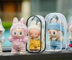 Morango do amor, bebê reborn e Labubu: relembre virais e modinhas de 2025