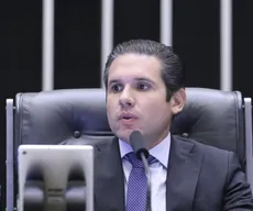 Motta nega acordo para pautar anistia e foro privilegiado em troca da desocupação do plenário