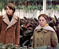 O garoto que simulava suicídios aos 20 viveu quase 80 anos