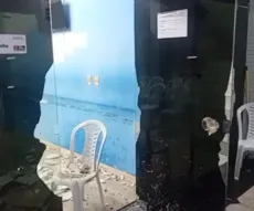 Prédio onde funciona o Bolsa Família em João Pessoa fica alagado após chuvas