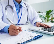 Quatro faculdades de medicina na PB vão ser punidas após avaliação ruim no Enamed; veja quais