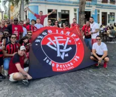 Torcida do Vitória na Paraíba comemora 20 anos e promove ação social