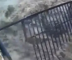 VÍDEO: Veja momento em que reservatório rompe e água destrói casas em Campina Grande