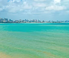 Litoral da Paraíba entra em alerta para mar agitado com ondas de até 3,5 metros