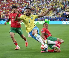 Douglas Santos ganha posição, e Matheus Cunha entra no 2° tempo em estreia ruim do Brasil na Copa