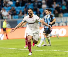 Hulk marca primeiro gol oficial com a camisa do Fluminense