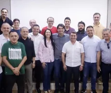Leo Bezerra consulta base sobre segundo voto ao Senado e tese de apoio a Nabor ganha força