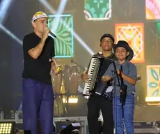 Menino de 9 anos realiza sonho ao tocar com João Gomes em Santa Luzia: 'Não imaginava'; VÍDEO